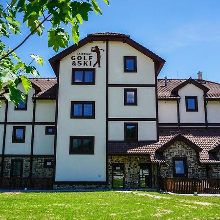 Apartmány GOLF&SKI Valča Esterno foto