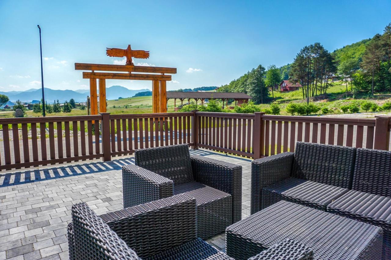 Apartmány GOLF&SKI Valča Esterno foto