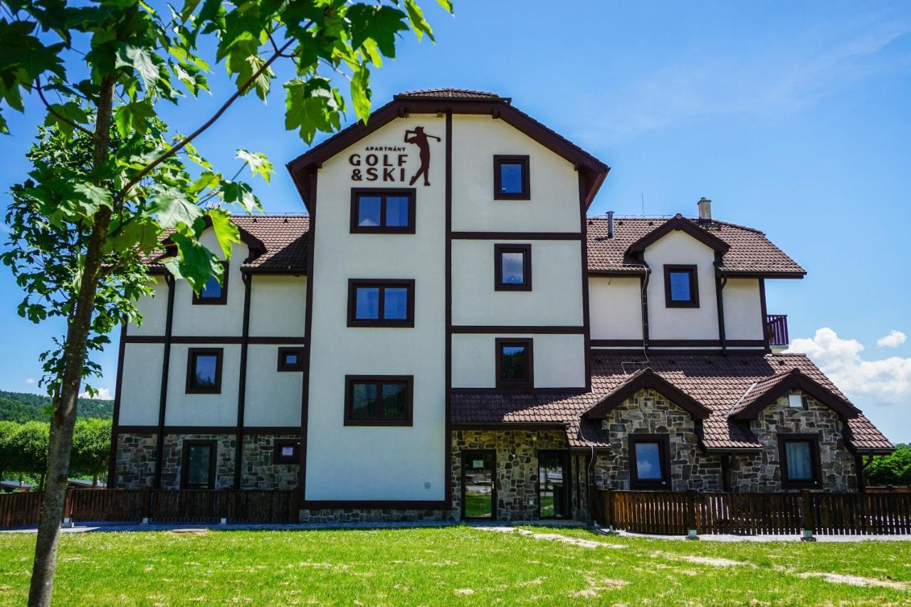 Apartmány GOLF&SKI Valča Esterno foto