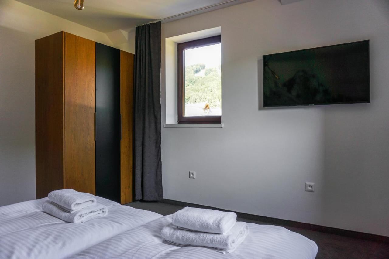 Apartmány GOLF&SKI Valča Esterno foto