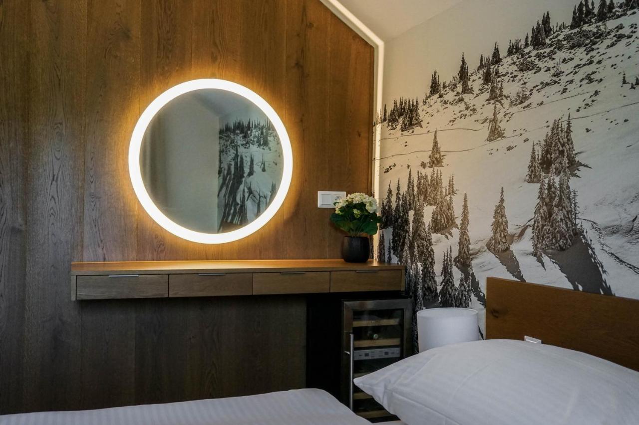 Apartmány GOLF&SKI Valča Esterno foto